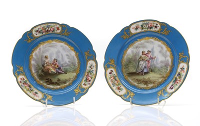 Lot 94 - A pair of Sevres-style porcelain cabinet plates