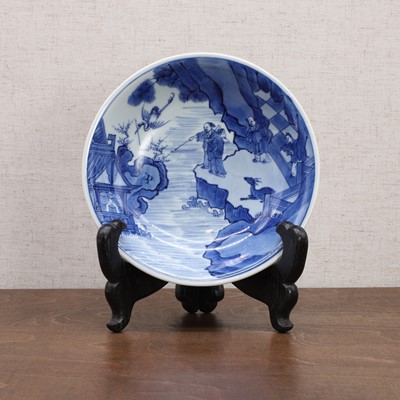 Lot 44 - A Chinese blue and white dish