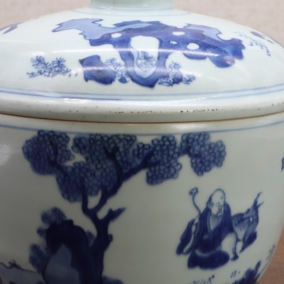 Lot 46 - A Chinese blue and white jar and cover