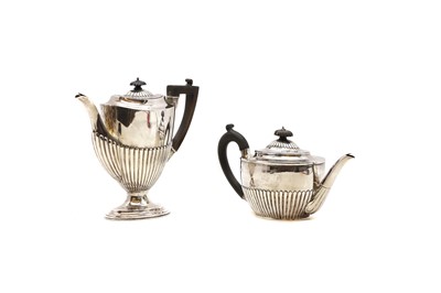 Lot 29 - A Victorian silver teapot