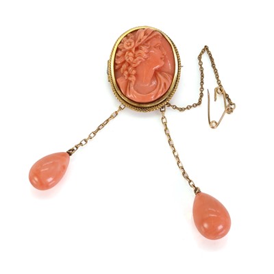 Lot 35 - A coral cameo negligee brooch
