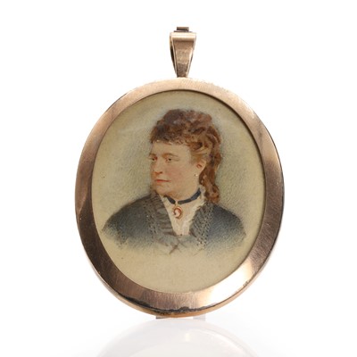 Lot 31 - A late 19th Century miniature portrait pendant, c.1894