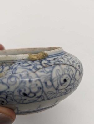 Lot 185 - A collection of Chinese porcelain
