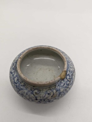Lot 185 - A collection of Chinese porcelain