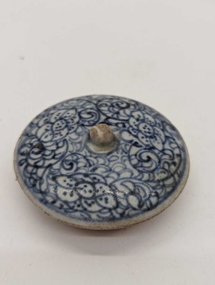 Lot 185 - A collection of Chinese porcelain