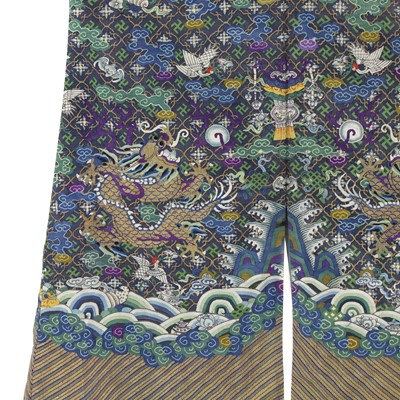 Lot 173 - A Chinese kesi dragon robe