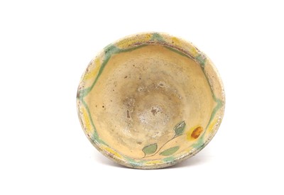 Lot 241 - A collection of slipware bowls