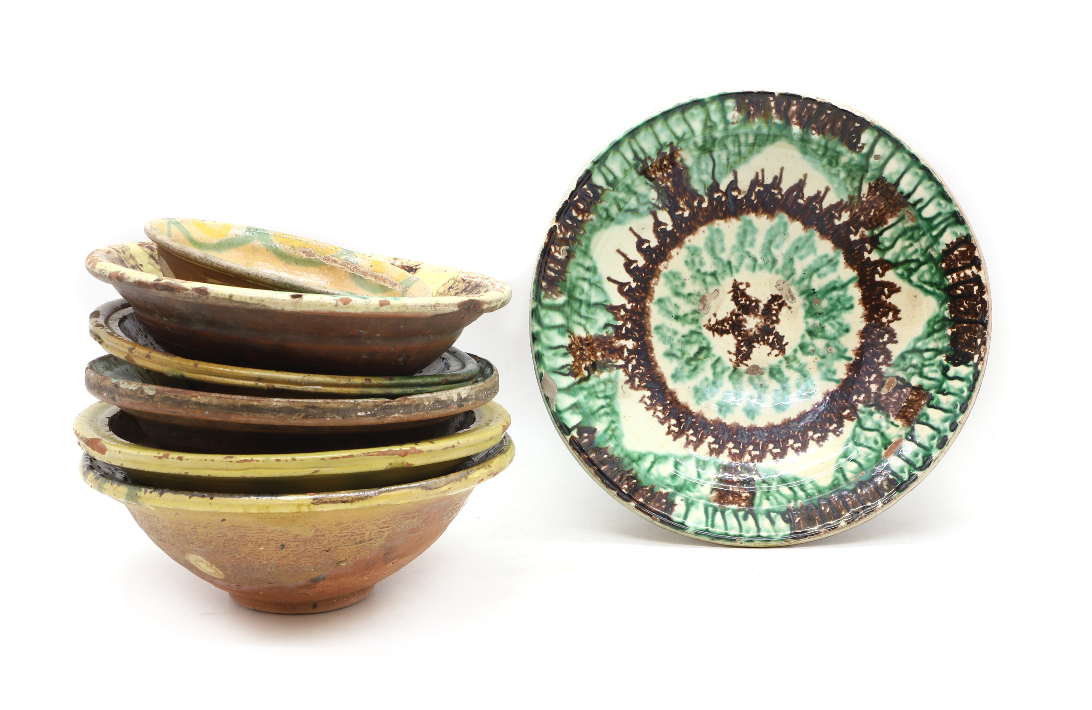 Lot 241 - A collection of slipware bowls,