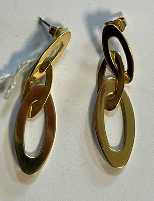 Lot 160 - A pair of 18ct gold 'Chic & Shine' drop earrings, by Roberto Coin