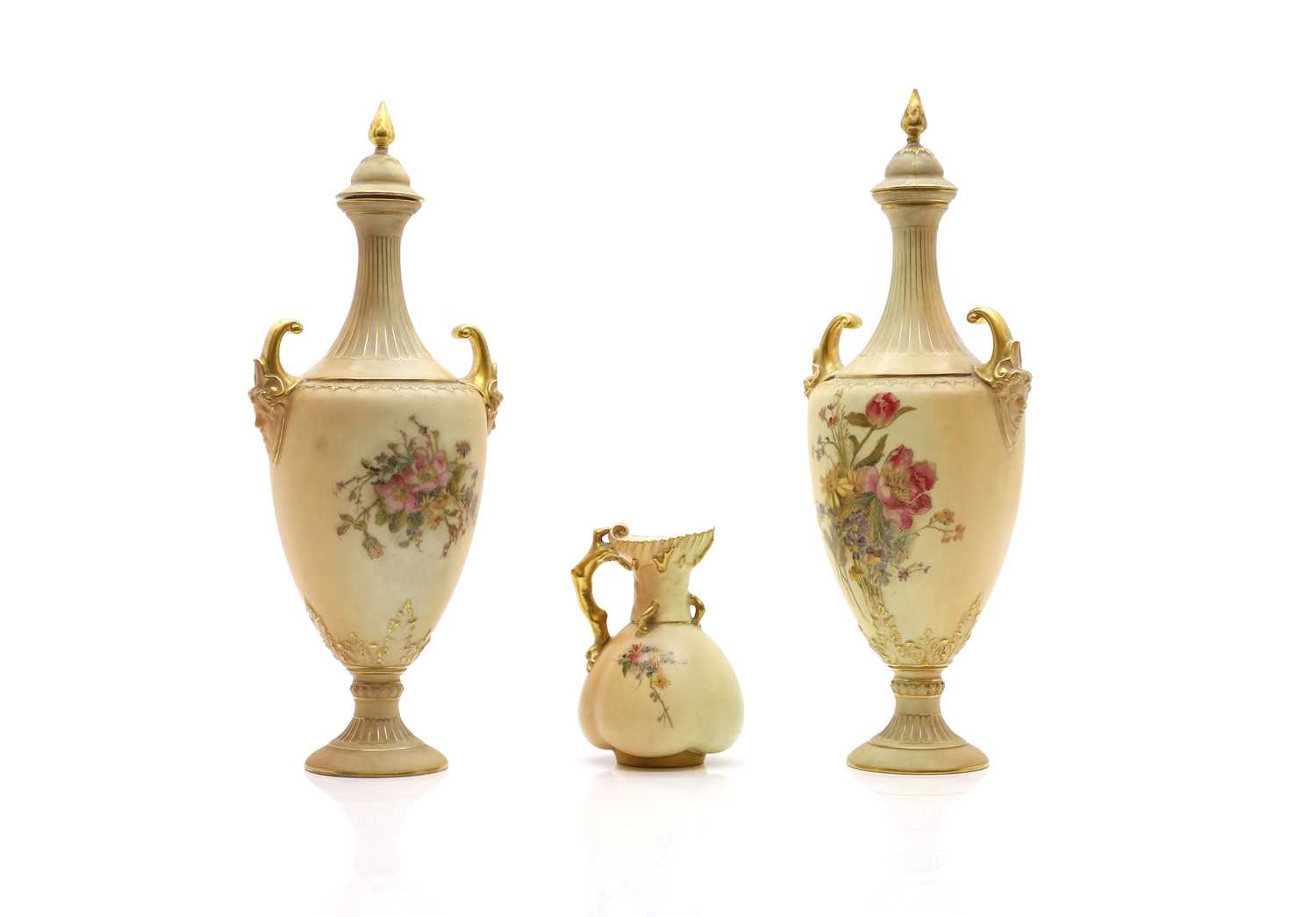 Lot 101 - A pair of Royal Worcester porcelain vases