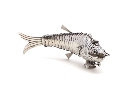 Lot 39 - A silver articulated fish