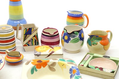 Lot 225 - A collection of Grays pottery