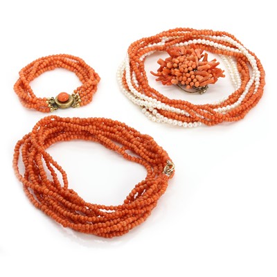 Lot 300 - A small group of coral jewellery