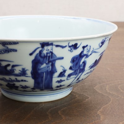 Lot 52 - A Chinese blue and white bowl