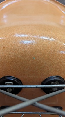 Lot 377 - An Eames Venice 'RAR' rocking chair