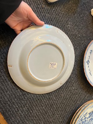 Lot 250 - A group of five English Delft pottery plates