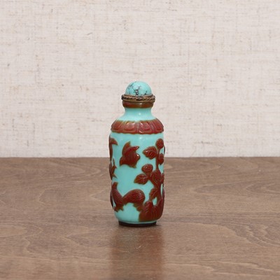 Lot 283 - A Chinese overlay Peking glass snuff bottle