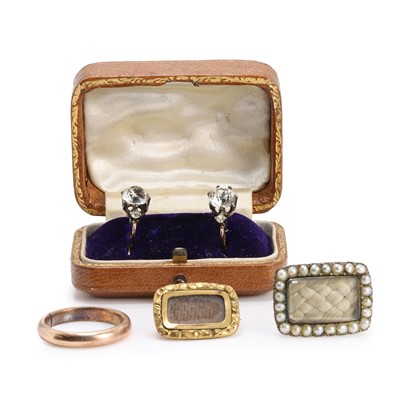 Lot 361 - A group of antique and later jewellery