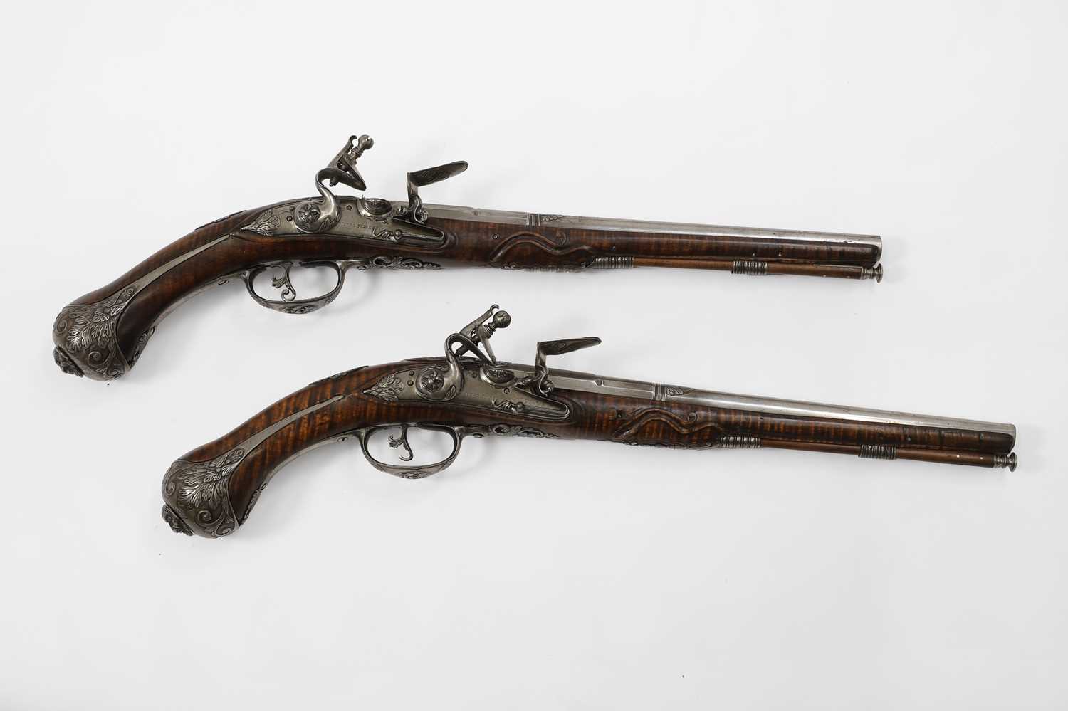 Lot 364 - A pair of Brescian 25-bore flintlock pistols