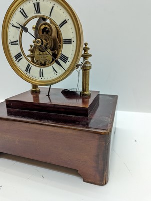 Lot 208 - A Eureka electric mahogany mantel clock