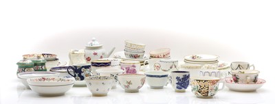 Lot 129 - A collection of English and Continental porcelain