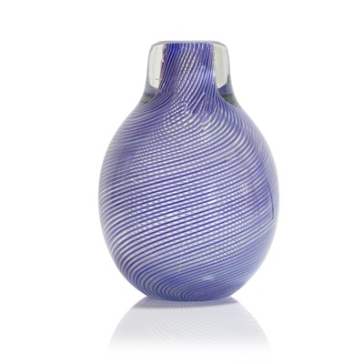 Lot 309 - A 'Mezza Filigrana' glass vase