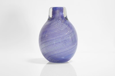 Lot 309 - A 'Mezza Filigrana' glass vase