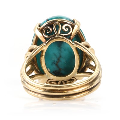 Lot 224 - A single stone hardstone ring