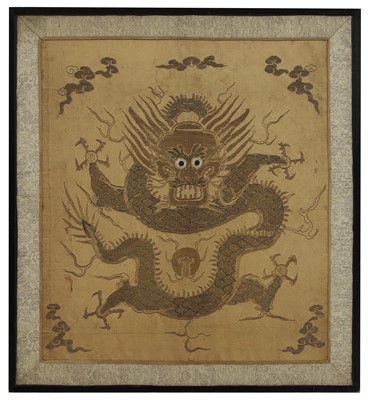 Lot 293 - A Chinese embroidery