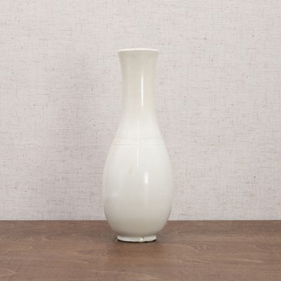 Lot 61 - A Chinese blanc de Chine vase