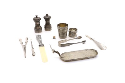 Lot 68 - A collection of silver items