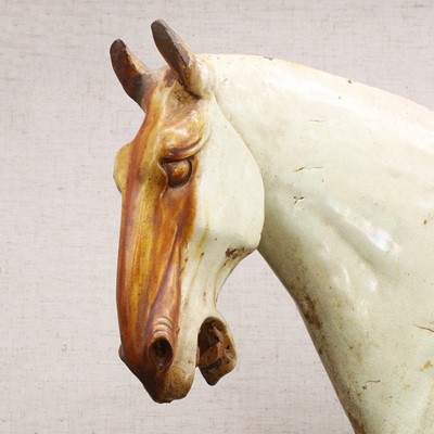 Lot 8 - A Chinese sancai-glazed pottery horse