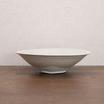 Lot 4 - A Chinese white-glazed bowl