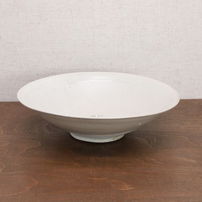 Lot 4 - A Chinese white-glazed bowl