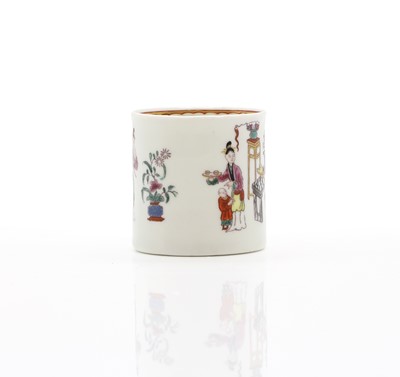 Lot 123 - A Worcester porcelain coffee can