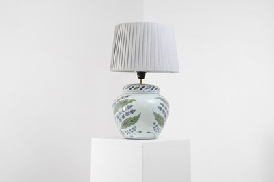 Lot 40 - An Iznik-style porcelain table lamp by OKA