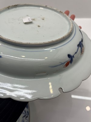 Lot 70 - A Chinese blue and white porcelain plate