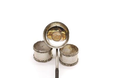Lot 78 - A George III silver toddy ladle