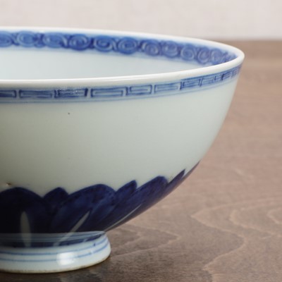Lot 53 - A Chinese blue and white bowl