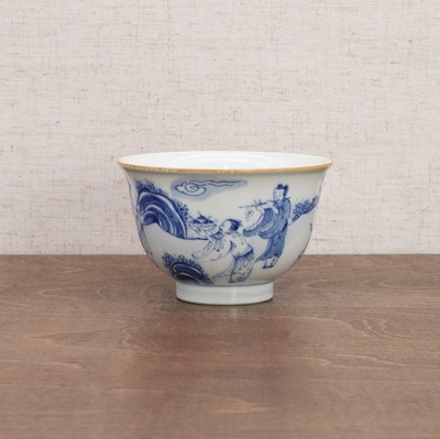 Lot 40 - A Chinese blue and white tea bowl