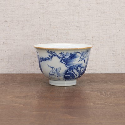 Lot 40 - A Chinese blue and white tea bowl