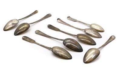 Lot 76 - A collection of silver teaspoons
