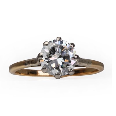 Lot 238 - A single stone diamond ring