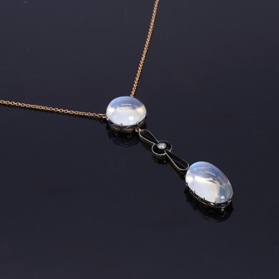 Lot 57 - An early 20th century moonstone and diamond Edna May style necklace