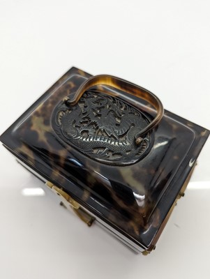 Lot 274 - A tortoiseshell cantilever box