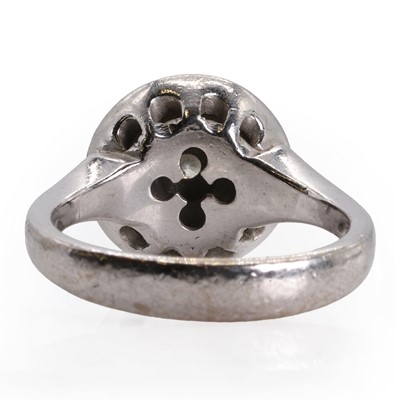 Lot 189 - An 18ct white gold diamond and enamel ring, by Victor Mayer for Fabergé