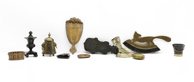 Lot 144 - A collection of brass and other collectables