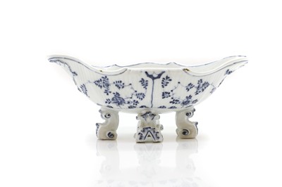 Lot 188 - A Meissen porcelain sauceboat