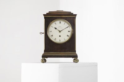 Lot 274 - A mantel timepiece