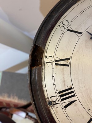Lot 269 - A George III circular mahogany wall clock